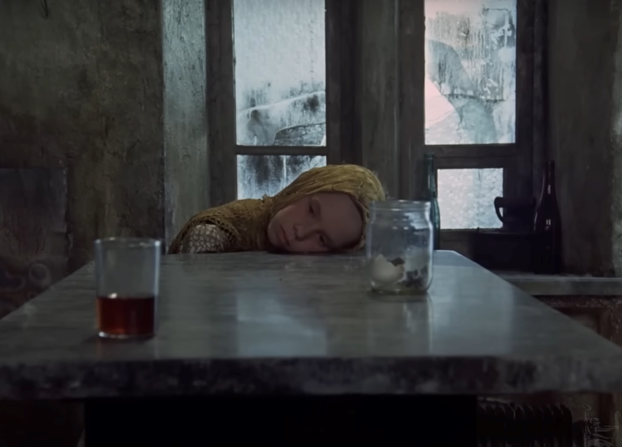 Filmstill Stalker, Regie: Andrei Tarkovski, Quelle: YouTube, https://www.youtube.com/watch?v=Q3hBLv-HLEc, 02:40:03.