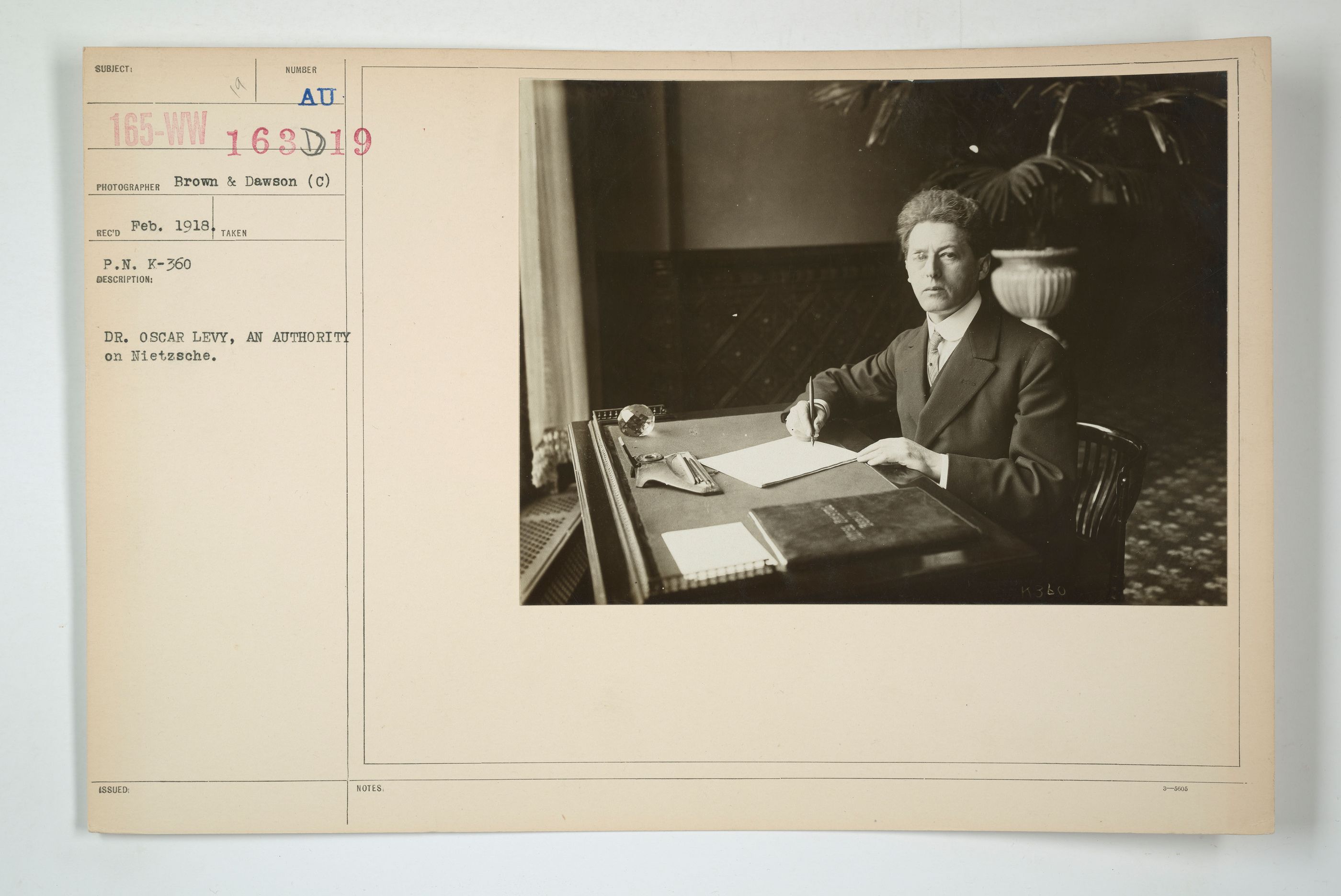 Karteikarte des britischen War Department vom Februar 1918: Oscar Levy galt als Verdachtsfall für „Enemy Activities“